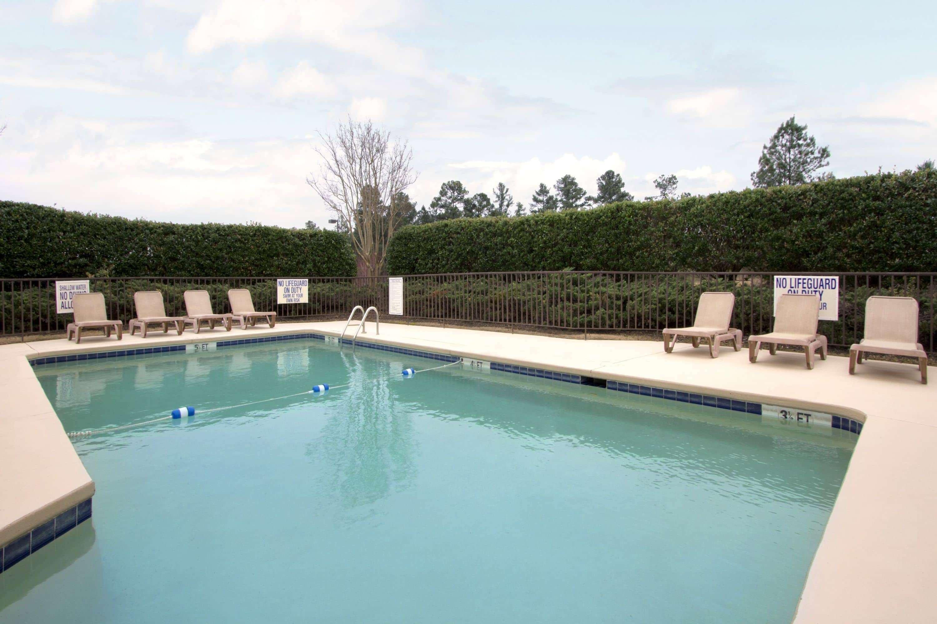 Days Inn By Wyndham Seneca-Clemson Exterior photo